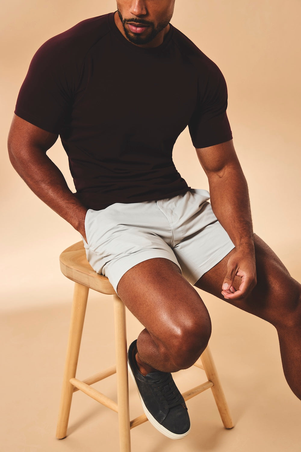 Muscle Fit Stretch Chino Shorts - Shorter Length in Dove Grey
