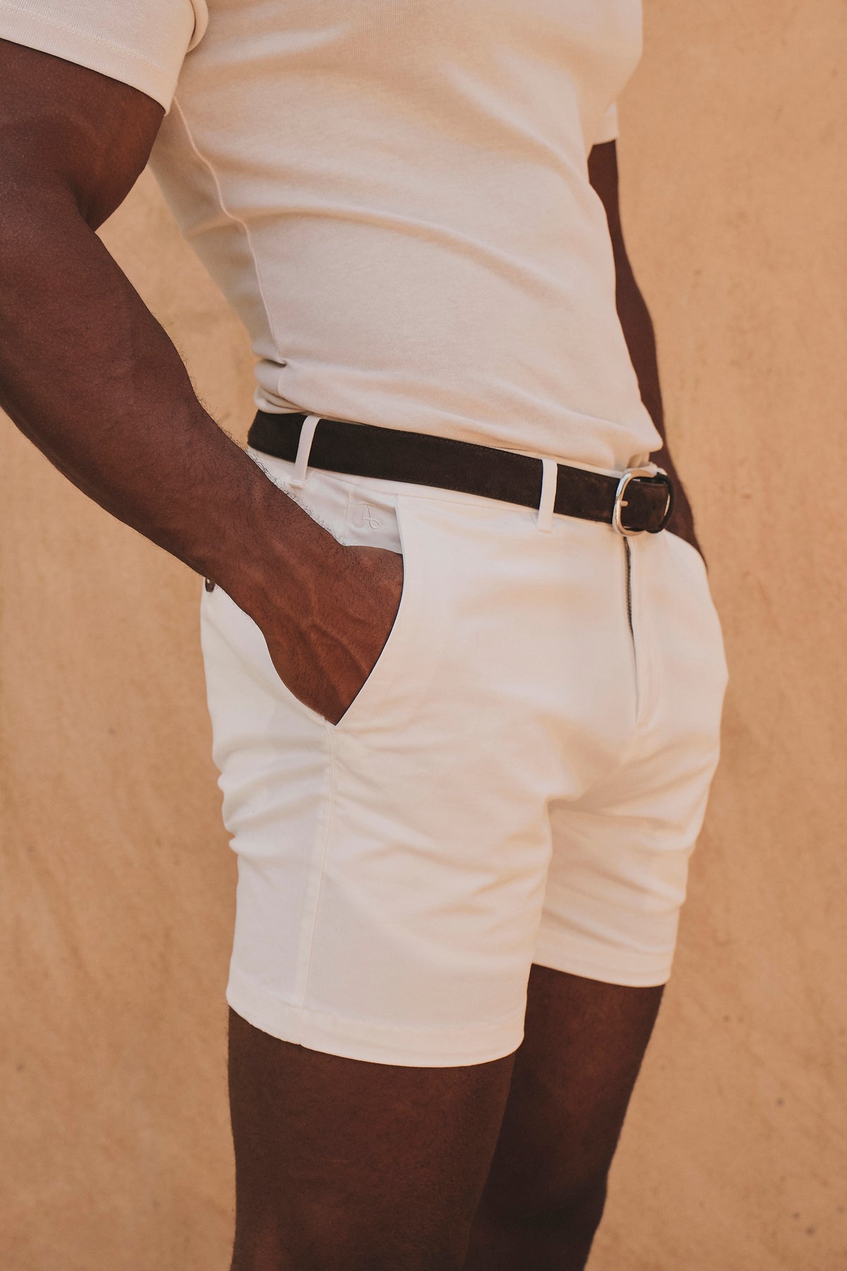Muscle Fit Chino Shorts - Shorter Length in Chalk