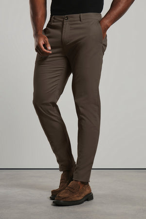 Muscle Fit Cotton Stretch Chino Trousers in Dark Taupe