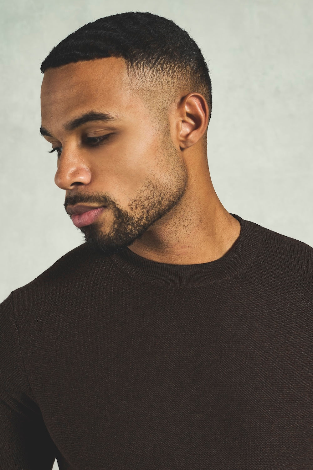 Textured Knitted Crew Neck T-shirt in Chocolate