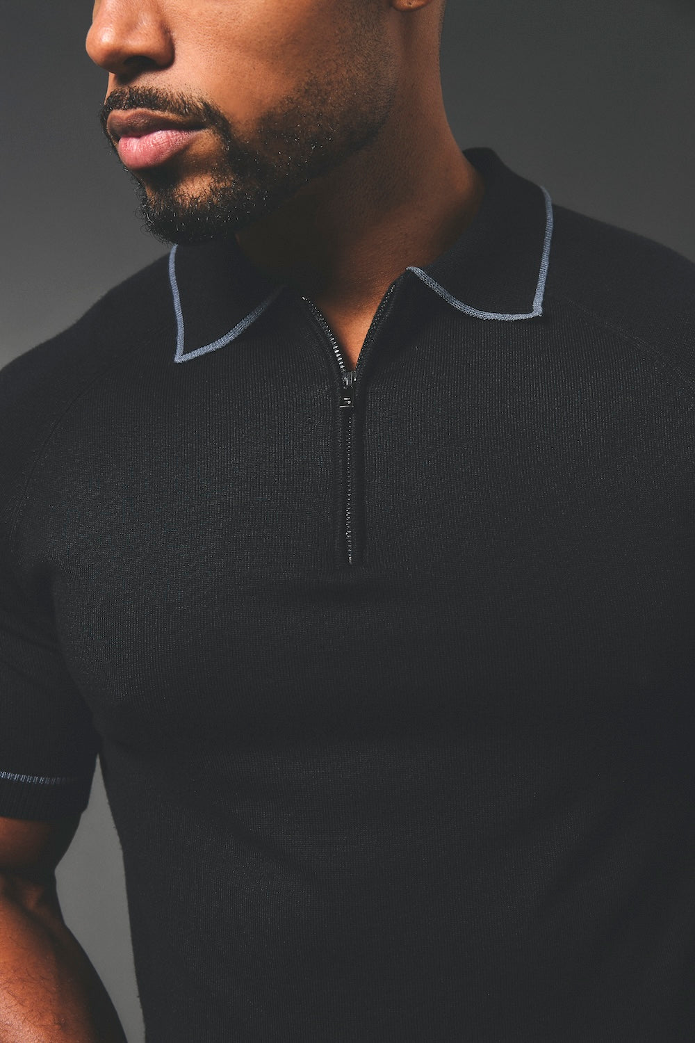 Tipped Knitted Zip Neck Polo Shirt in Black