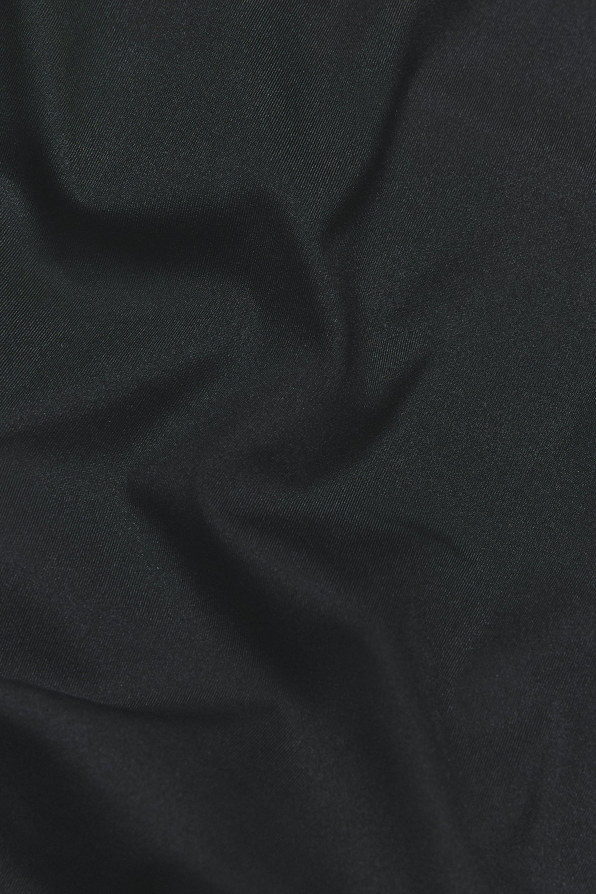 Training Quarter Zip in Black