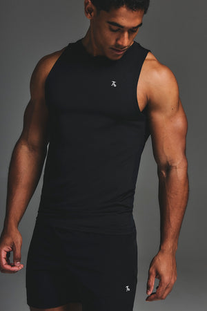 Training Vest in Black