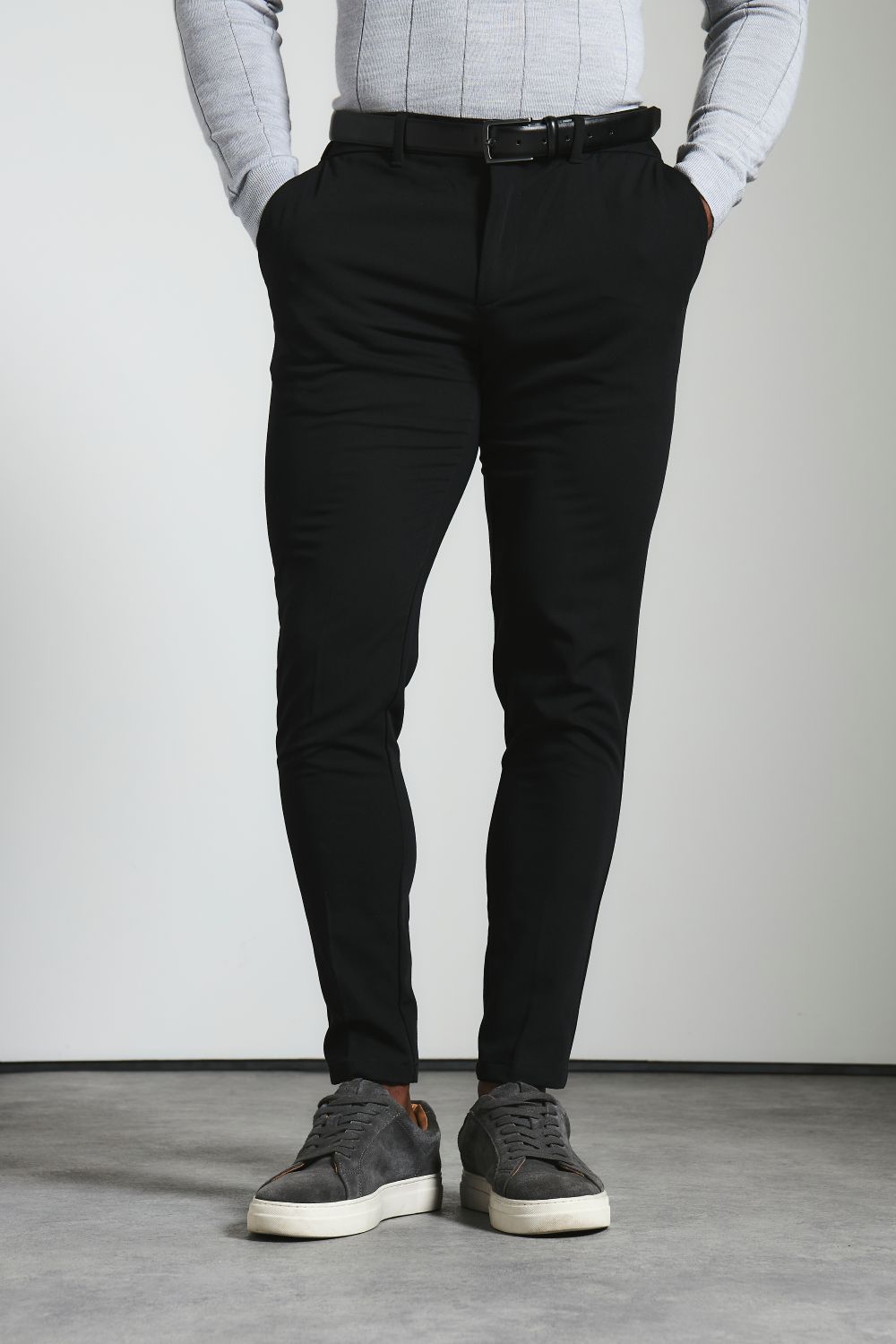 Muscle Fit Essential Trousers in Black