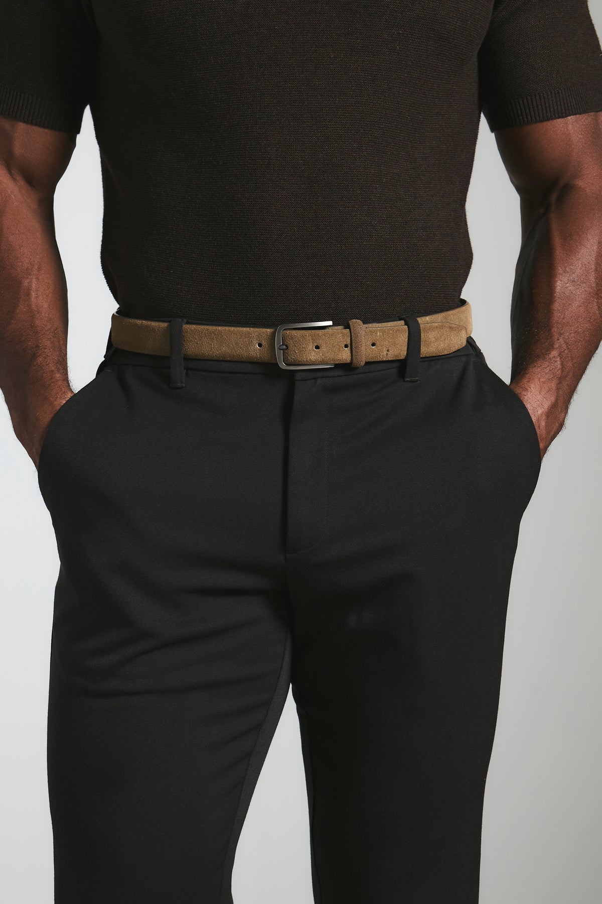 Muscle Fit Essential Trouser in Dark Chocolate