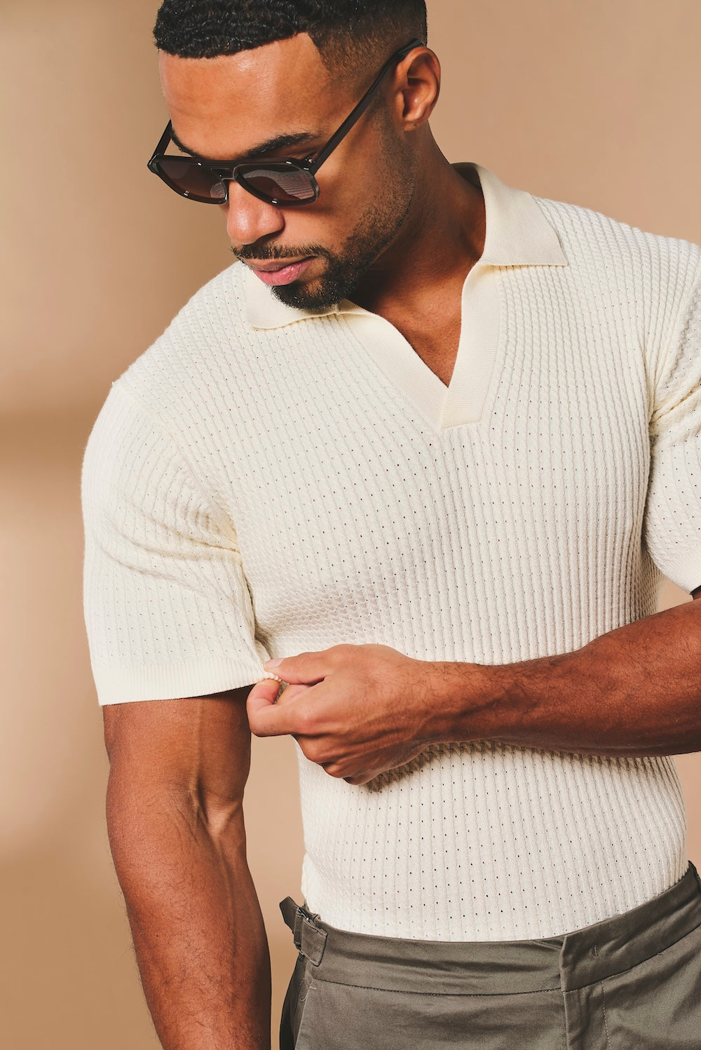 Fine Cable Knitted Open Collar Polo Shirt in Ecru