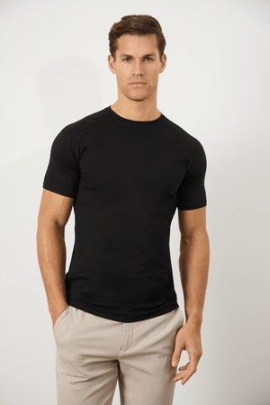 3 Pack Muscle Fit Crew Neck T-Shirt in Black - TAILORED ATHLETE - ROW