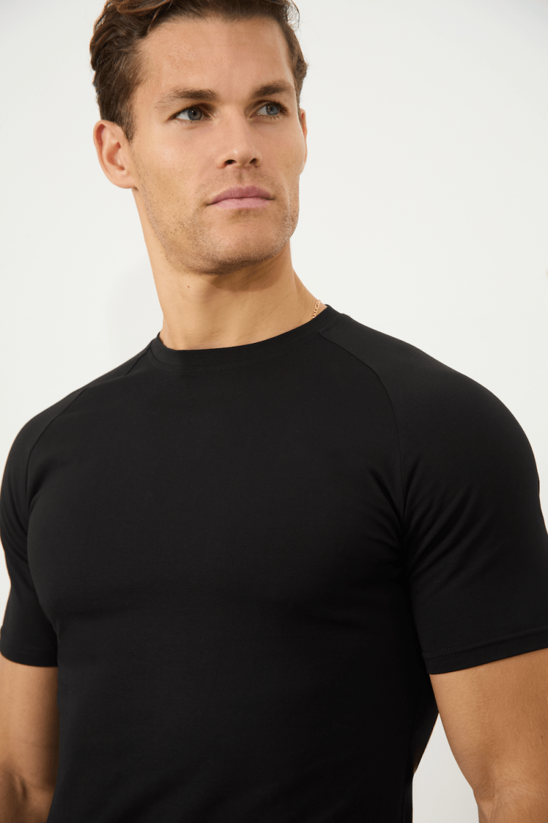3 Pack Muscle Fit Crew Neck T-Shirt in Black - TAILORED ATHLETE - ROW