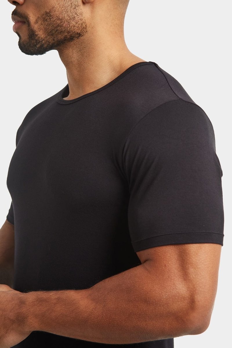 Fashion Fit T-Shirt in Black - TAILORED ATHLETE - ROW