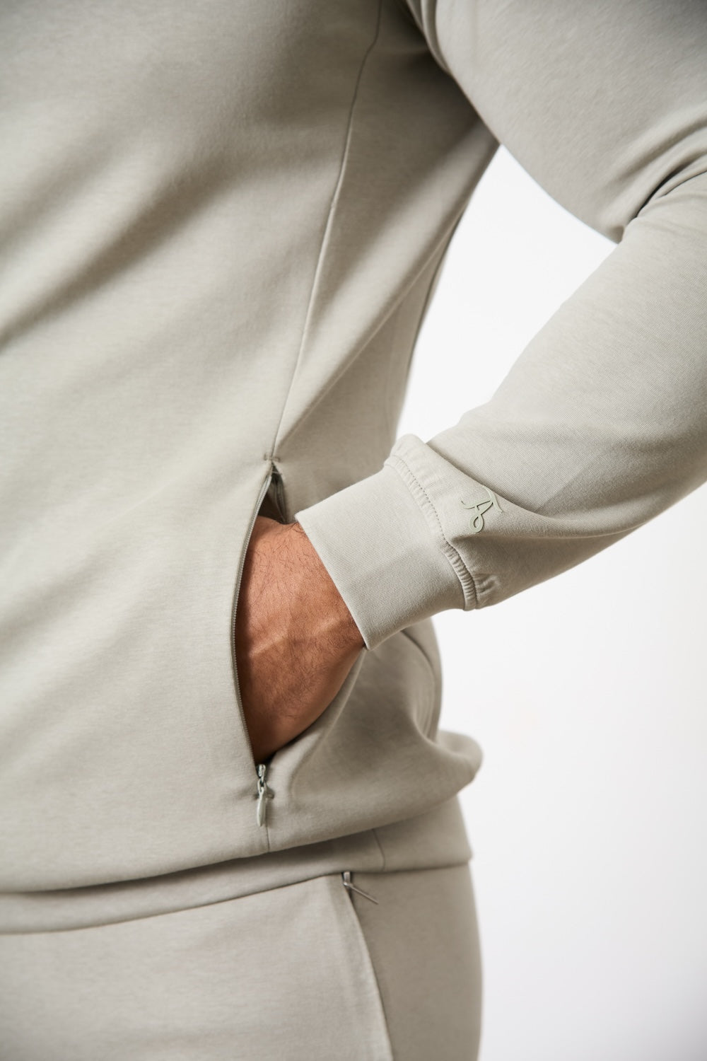 Interlock Hoodie Sweat in Smoky Sage