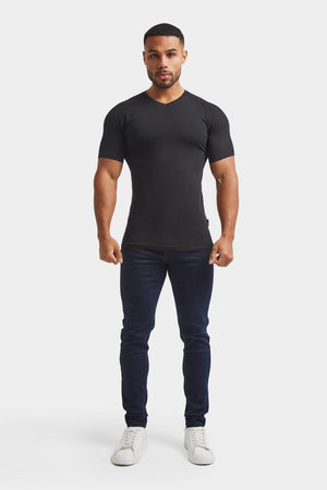 Premium Muscle Fit V-Neck in Black - TAILORED ATHLETE - ROW
