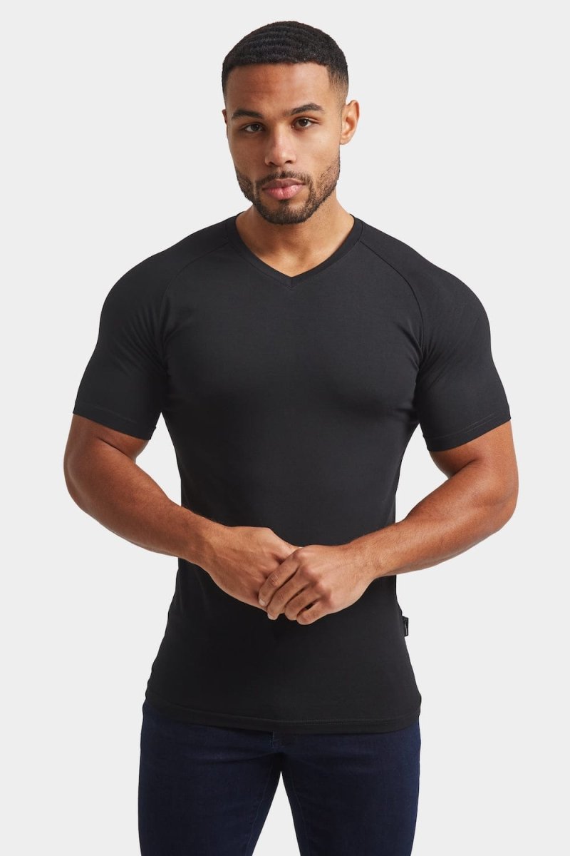 Premium Muscle Fit V-Neck in Black - TAILORED ATHLETE - ROW
